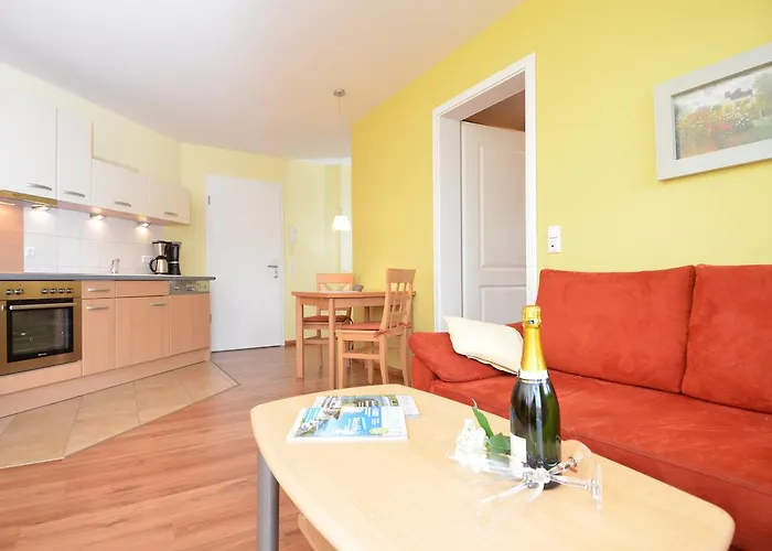 Seerose - 13 * Sellin (Rugen)