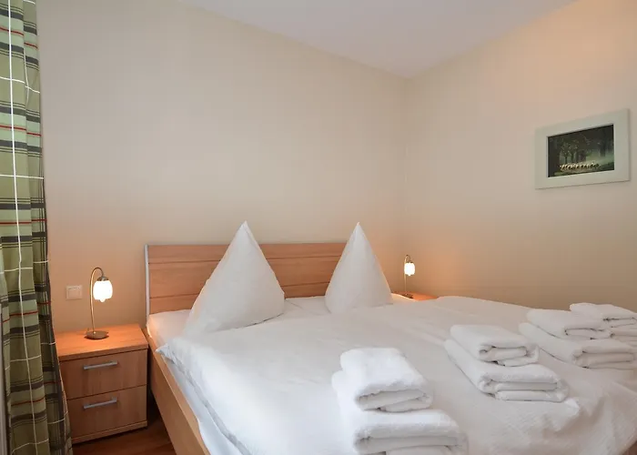 Seerose - 13 * Sellin (Rugen)